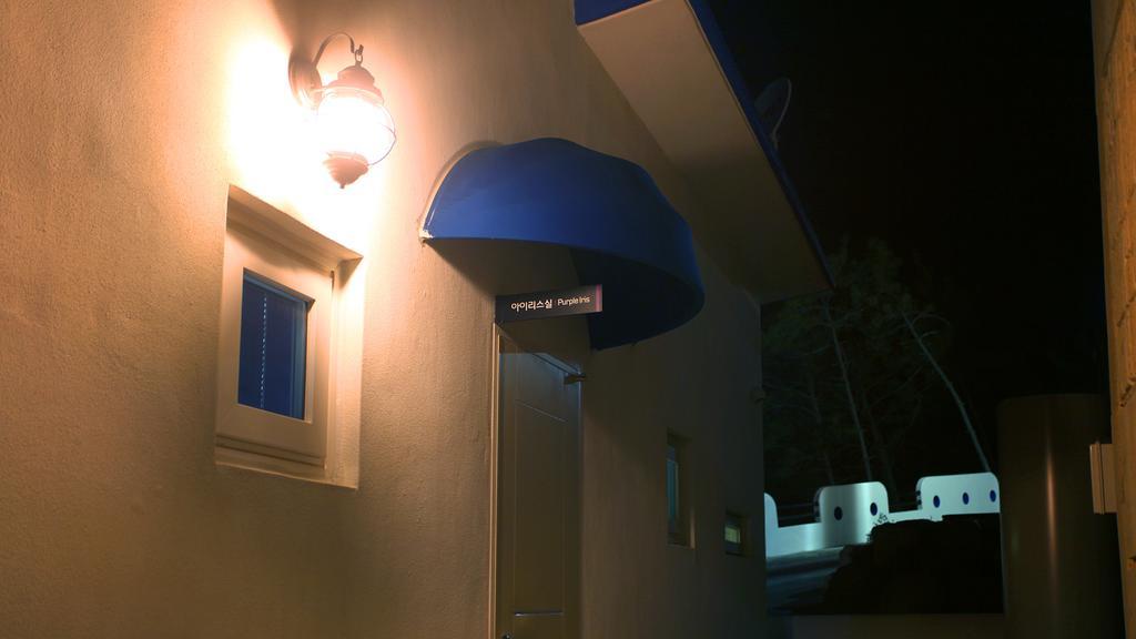 Blue & White Pension Namhae Esterno foto