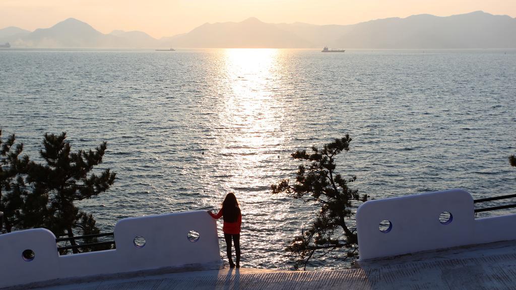Blue & White Pension Namhae Esterno foto